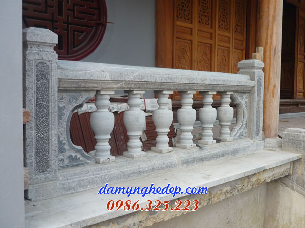 Mẫu lan can đá con tiện